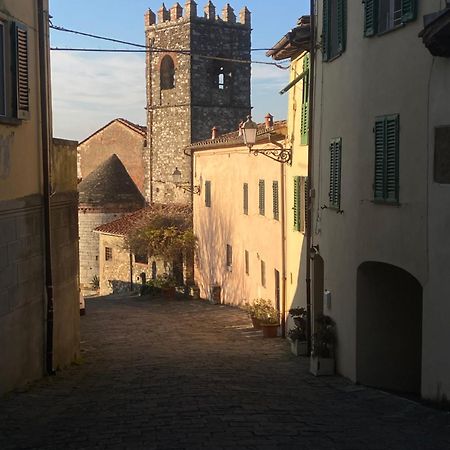 Guest House Le Arti Minori セッラヴァッレ・ピストイエーゼ エクステリア 写真