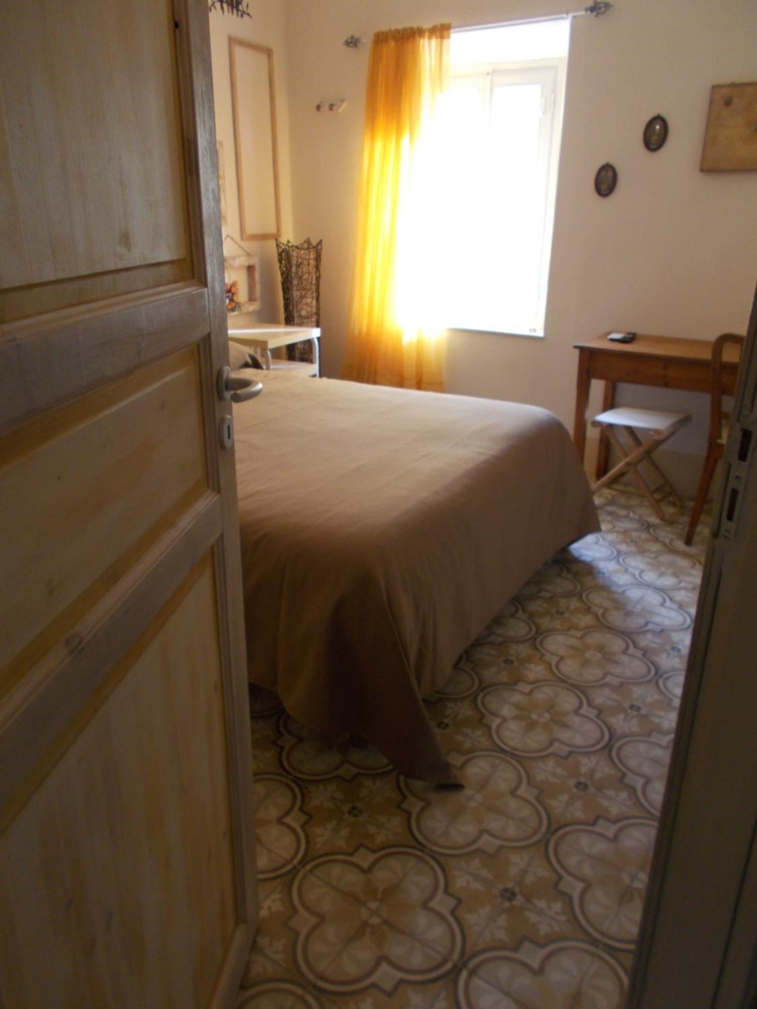 Guest House Le Arti Minori セッラヴァッレ・ピストイエーゼ エクステリア 写真