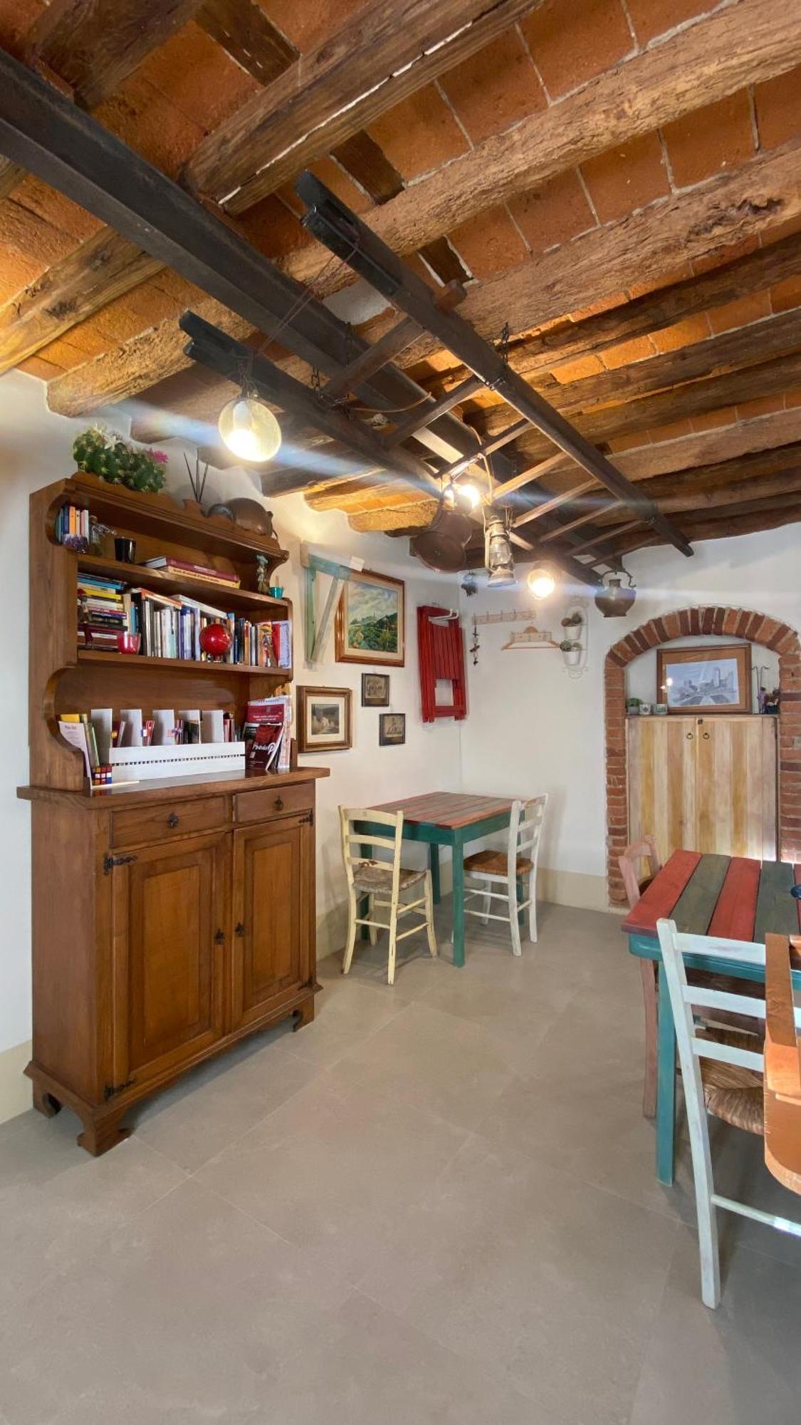Guest House Le Arti Minori セッラヴァッレ・ピストイエーゼ エクステリア 写真