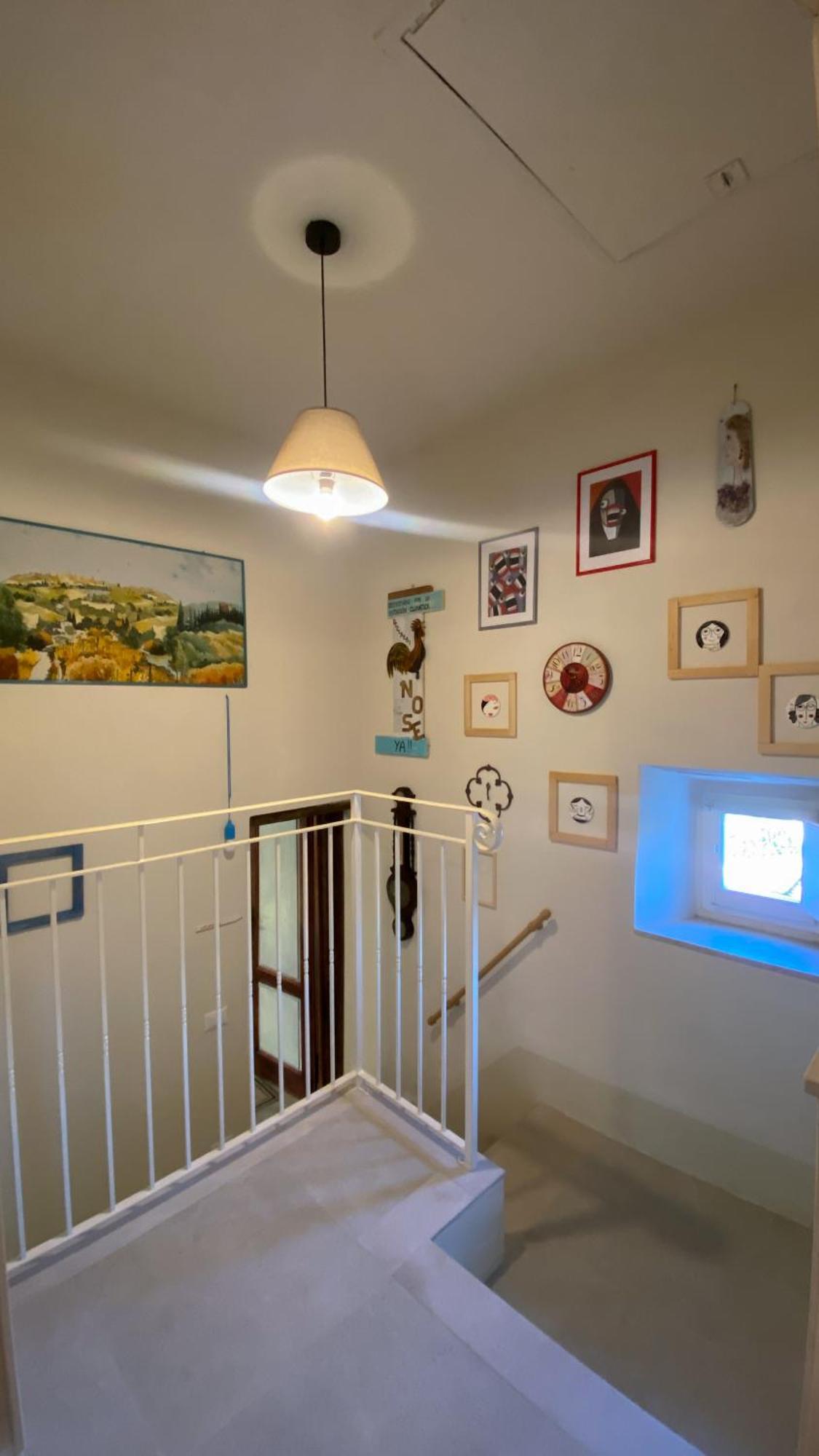 Guest House Le Arti Minori セッラヴァッレ・ピストイエーゼ エクステリア 写真
